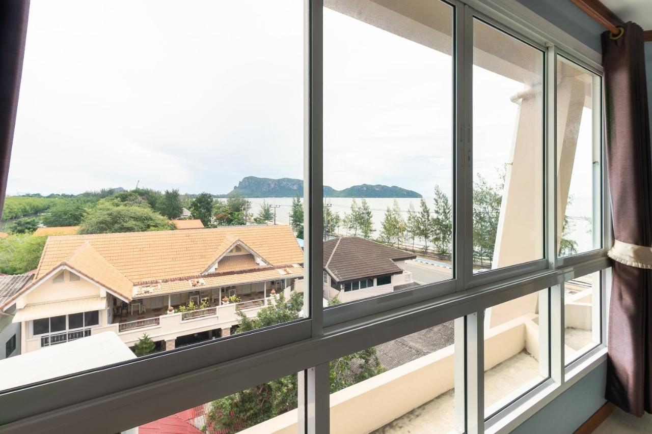 Golden Beach Boutique Resort Prachuap Khiri Khan Buitenkant foto